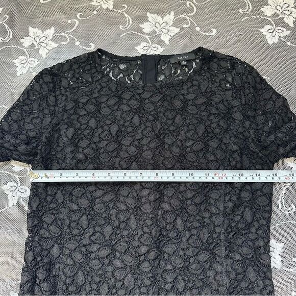 Aritzia Talula Long Sleeve Black Lace dress Sz 2 - Picture 11 of 13